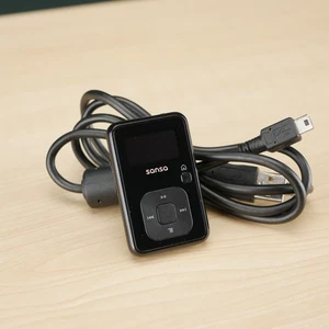 Sandisk SANSA Clip+ Plus (MP3 Player) w/ 4GB Micro SD - NEEDS BATTERY - VIDEO👍 - Picture 1 of 8