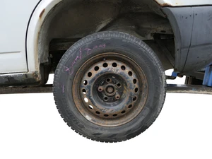 2x VW T4 Felgen Reifen 195/70 R15C 104/102R Winterreifen 6jx15H2 ET55 - 8mm - Bild 1 von 5