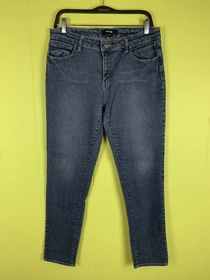 Daisy Fuentes Women's Size 12 Blue Jeans Regular Fit Cotton Blend Pockets - Image 1 of 4
