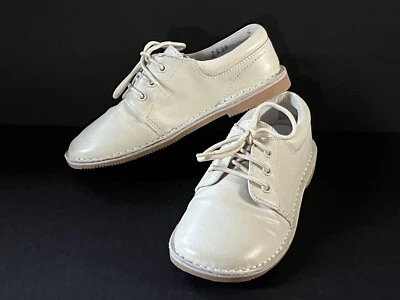 L'AMOUR Youth Unisex 5012 Off-White Lace Up Oxford Flat Bottom Dress Shoes Sz 13 - Image 1 of 4