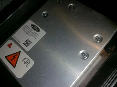 Inversor Conv/Invertir/Cargador 110 Voltios Se Adapta a Camioneta Ford F250SD 17-22 788114 Foto 1 de 4