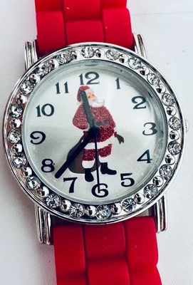 Reloj de Navidad Papá Noel con correa de silicona roja y bisel de diamantes de imitación nuevo Batt Foto 1 de 3