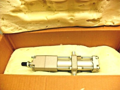 SMC CDNA2T40TN-100-D cilindro de bloqueo de potencia, CILINDRO DE VARILLA DE AMARRE CON BLOQUEO CNA2-40TND-UA Foto 1 de 4