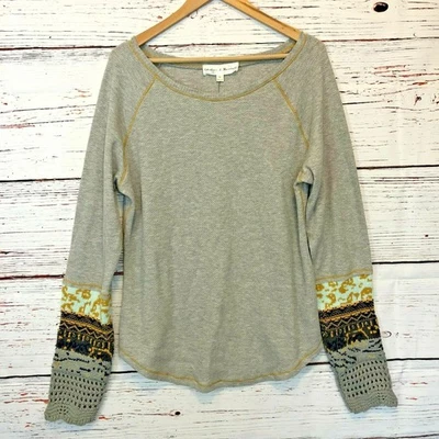 NWT Chelsea & Theodore Size M Gray Heather Sweater Top Crochet detail Sleeves G - Image 1 of 4