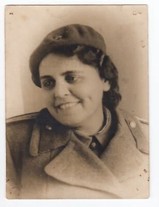 WW2 WWII Medical services Woman Military uniform Soviet Red Army original photo - Picture 1 of 2