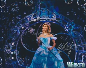 Lucy St Louis HAND SIGNED 8x10 Foto Autogramm, Wicked The Musical Glinda (B) - Bild 1 von 2