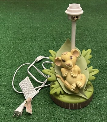 Disney 'El Rey León Bebé Simba Base de Lámpara Sin Pantalla FUNCIONA Decoración de Habitación de Bebé Animal Foto 1 de 4