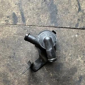 2011 AUDI A4 A5 2.0 TDI 168BHP AUXILLIARY WATER PUMP 03L121093A 03L965561A - Picture 1 of 7