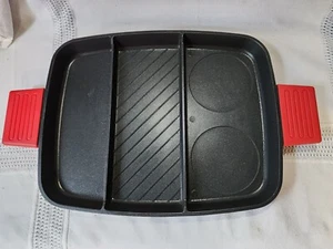 Lazy Mans Grill Cook's Essentials 3 section GRILL PAN Silicone Handles Oven safe - Picture 1 of 7
