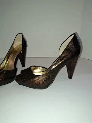 Zapatos de salón para mujer Style & Co Demi marrón imitación cuero patrón de cocodrilo 8M Foto 1 de 4