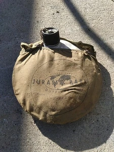 Vintage 1996 Universal Studios Outfitters Jurassic Park Metal Canteen And Sleeve - Picture 1 of 8