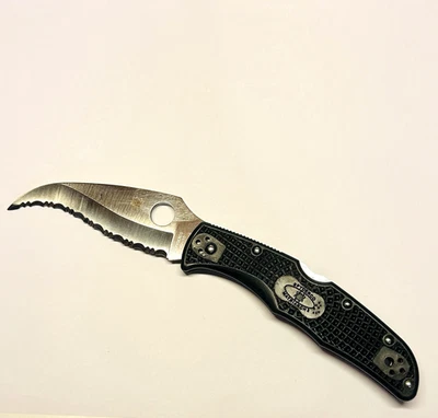Spyderco Matriarch 2 Knife FRN Handle 3.55" Satin Serrated Blade C12SBK2 - Image 1 of 4