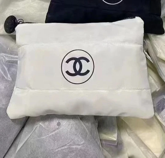 Новый пухлый макияж сумка мешок застежки косметический чехол-NEWChan красоты подарок для VIP - Изображение 1 из 4