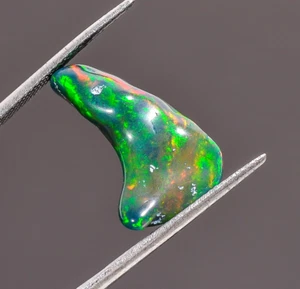 Natural Black Ethiopian Opal Fancy Shape Opal Rough Gemstone 5.45 Ct 18X11X6 mm - Picture 1 of 3