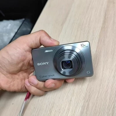 Sony Cyber-shot DSC-W690 16.1MP CCD Vintage Digital Camera - 100% Working-Silver - Image 1 of 4