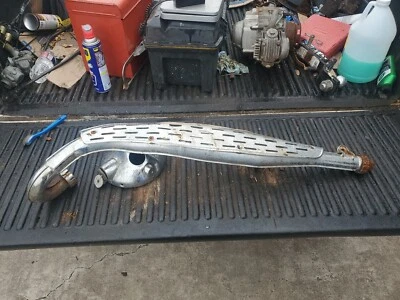 Yamaha YDS-3 YM1 YDS3C большой медведь левый выпускной коллектор глушитель трубы торцевой колпачок - Изображение 1 из 4