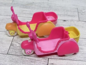 Hasbro My Little Pony Scooter Lot Of 2 Scootaloo Pink Ride Vespa MLP 2006 - Picture 1 of 5