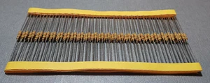 25/100PCS 1K5 0.25W 5% Carbon Film Resistor 1.5 K 1/4W - Picture 1 of 3