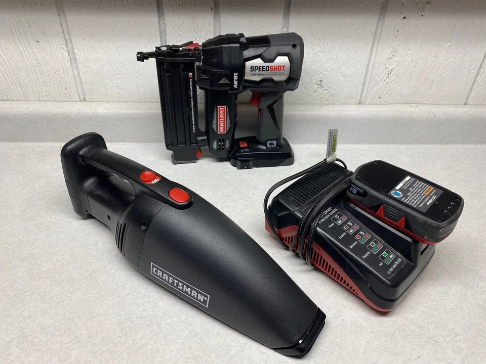 Craftsman 19.2V C3 - 2 Piece Set w/ Battery & Charger  (Box 13) - Image 1 of 1