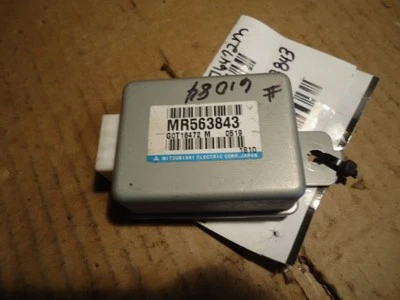 Chasis ECM control de crucero detrás guantera compatible con 00-05 ECLIPSE 29642 Foto 1 de 2