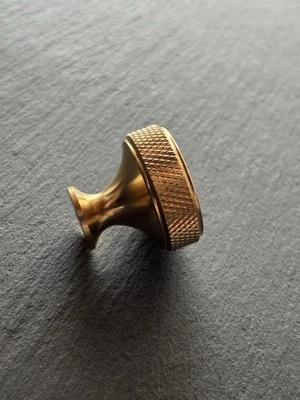 Möbelgriff aus Aluminium | Modern & Antioxidativ | Rund | Schrankknopf Gerändelt - Bild 1 von 3