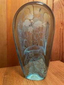 "Pisapapeles Bill Slade Art Glass soplado a mano grabado pescado azul firmado 8,5""" - Imagen 1 de 13