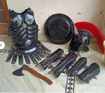 斯巴达盔甲头盔带盔甲夹克腿 + 护臂盾万圣节服装 — 第 1/4 张图片