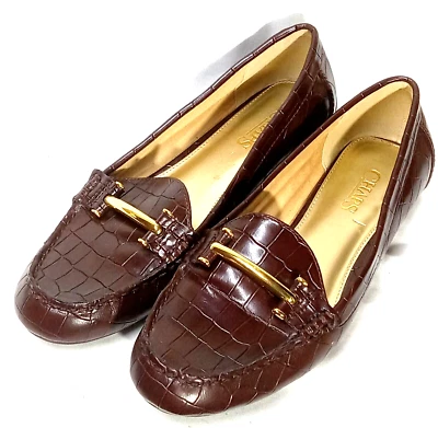 CHAPS - MOCASÍN CONNIE Mujer Talla 9B Cuero Sintético Marrón con Decoración Tono Dorado Foto 1 de 4