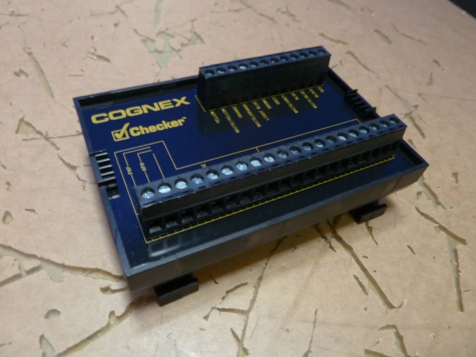 COGNEX CKR-200-IOBOX-101 CHECKER I/O MODULE 800-5888-2r a [#20-Z] - Image 1 of 1