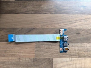 Acer Aspire E1-731 Serie Laptop USB Platine mit Flexkabel VA70/VG70 IO Platine - Bild 1 von 4