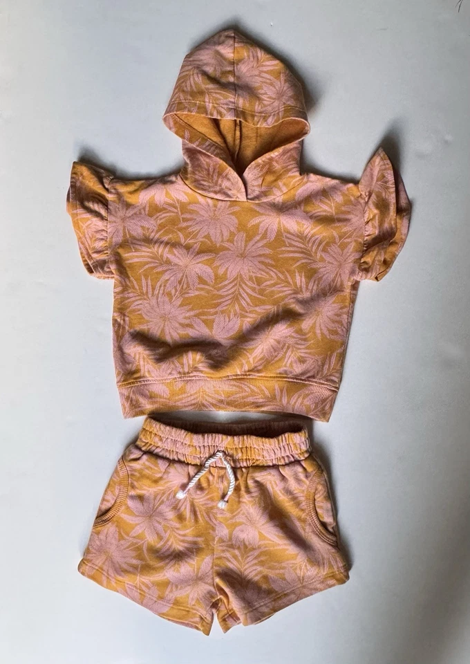 Jessica Simpson Niñas Sudadera con Capucha Amarilla Con Manga Alineada Conjunto de 2 Piezas Pantalones Cortos 2T Foto 1 de 4