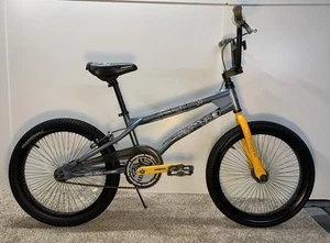 Mongoose Invert BMX Freestyle 20” Steel 72 Spoke Alloy Wheels Bike - Picture 1 of 15