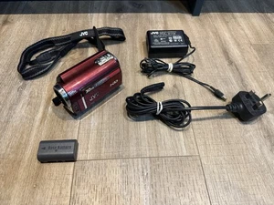Videocámara de mano JVC Everio GZ-MG330REK de alta definición HDD roja + cargador - Imagen 1 de 10