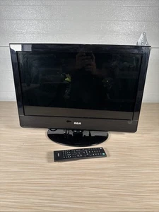 RCA 22” 22LA45RQD Full HD Combo LCD TV & DVD Player Remote HDMI Guide RV Dorm - Picture 1 of 8