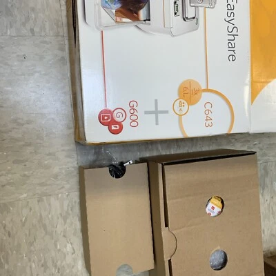 KODAK EASY SHARE G600 PRINTER DOCK WITH CASE/MANUAL/USB/AC ADAPTER/SET-UP DVD - Image 1 of 4
