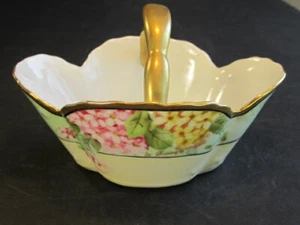 Attractive Old ZS & Co. Bavaria Artist Signed Small Porcelain Handled Basket - Picture 1 of 5