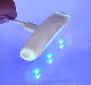 UV LED Lampe Tragbar &Praktisch Micro-USB, Mini Format vielseitig nutzbar - Bild 1 von 13