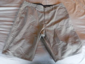 Volcom Size 38 Beige Mens Shorts - Picture 1 of 7