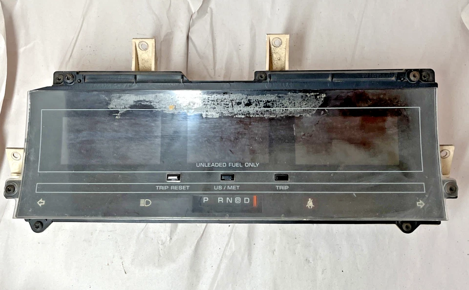 Cuadro de instrumentos digital Chrysler New Yorker Imperial 1991-1993 3,8 L 4685321 Foto 1 de 4