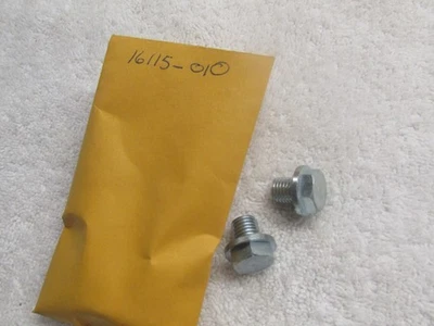 KAWASAKI NOS OEM 16115-010 G4 G4TR KV KV 100 1970-76 PLUGUE DE ENCHIMENTO DE ÓLEO VENDIDO COMO 2 - Imagem 1 de 2