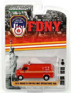 GreenLight FDNY 1976 Dodge B-100 Haz-Mat Operations Van - 29804 NRFP 2014 1:64 - Picture 1 of 4