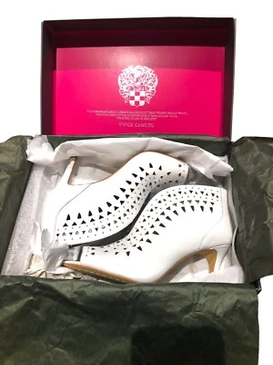 Nuevo en caja Botines Sandalia Ralla Blanco Marfil Vince Camuto Para Mujer Tacones Altos 7.5 Foto 1 de 4