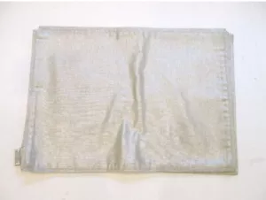 Pottery Barn set of 4 silver metallic placemats NEW Linen & cotton Holiday - Picture 1 of 6
