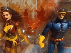 Toys R Us ESCLUSIVA MARVEL LEGENDS CYCLOPS DARK PHOENIX 2 confezioni MIP TRU X-Men - Foto 1 di 12