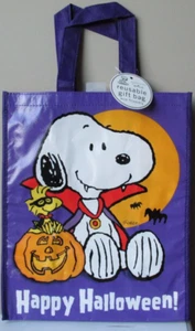 Snoopy Peanuts Halloween Treat Bag Reusable Hallmark Dracula 13" Purple - Picture 1 of 2