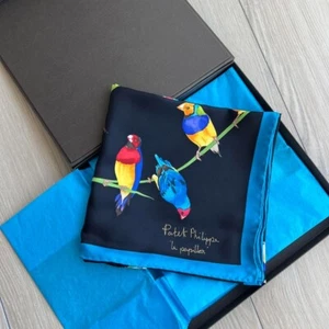 PATEK PHILIPPE Seidentuch lebendiges Vogelmotiv groß blau Neuheitspreis lila - Bild 1 von 5