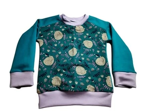 türkises Langarmshirt grün Eichhörnchen handmade Sommersweat - Bild 1 von 2