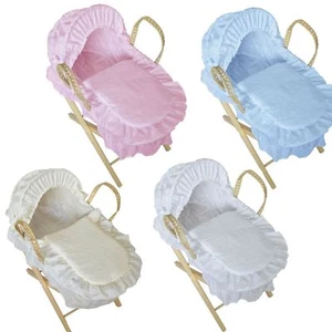 Neu Broderie englischer Moseskorb für Babypuppen mit Ständer beste Mädchen Geschenk - Bild 1 von 1
