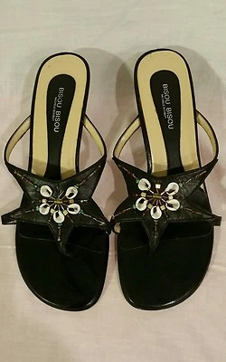 Women's Thong Sandals Bisou Bisou 8 M Shells & Beads, Black Leather M 2 1/2"heel - Image 1 of 4