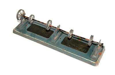 DC MADE IN GERMANY PORTE ROUE / JANTE 1880-1920 ANCIEN JOUET MINIATURE 29x9x8cm - Photo 1/4